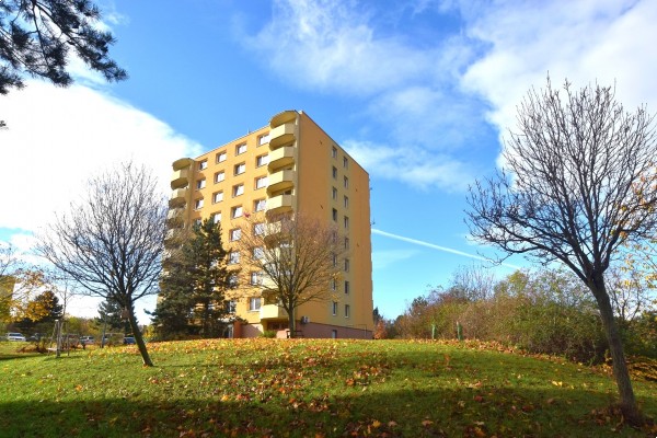 Pronájem bytu 3+1 s balkonem ul. Axmanova, Brno - Kohoutovice