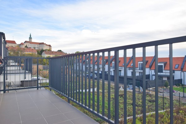 Pronájem moderního rodinného domu s výhledem na Mikulovský zámek