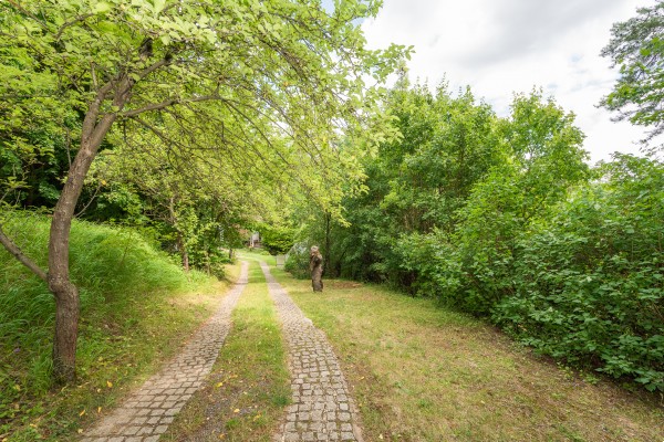 Rodinný dům na hranici lesa s rozlehlou zahradou a garáží – Mokrá-Horákov, Brno-venkov