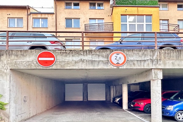 PRONÁJEM GARÁŽE V BRNĚ