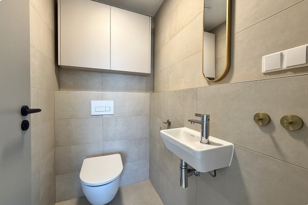 NOVOSTAVBA BYTU S BALKONEM A PARKOVÁNÍM V BRNĚ