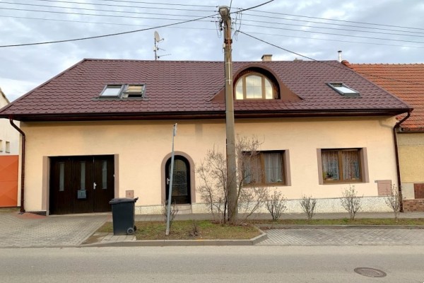 Pronájem prostorného bytu 3+1, 90 m², Brno – Soběšice, ul. Zeiberlichova
