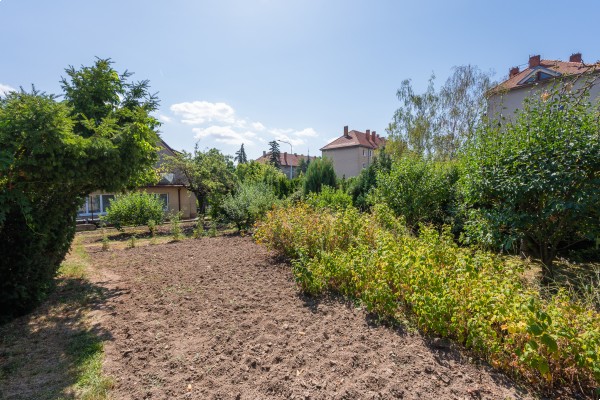STAVEBNÍ POZEMEK 441 M² VE ŠLAPANICÍCH U BRNA