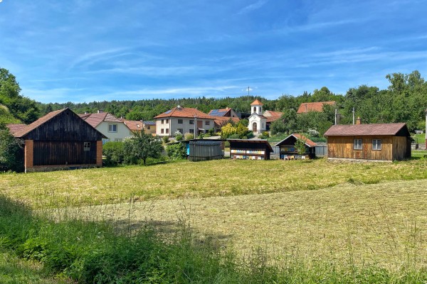 STAVEBNÍ POZEMEK U TIŠNOVA